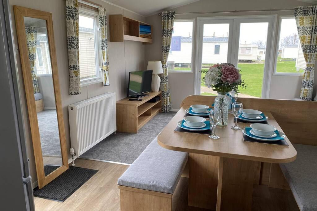 Three Bedroom Caravan Camber Экстерьер фото